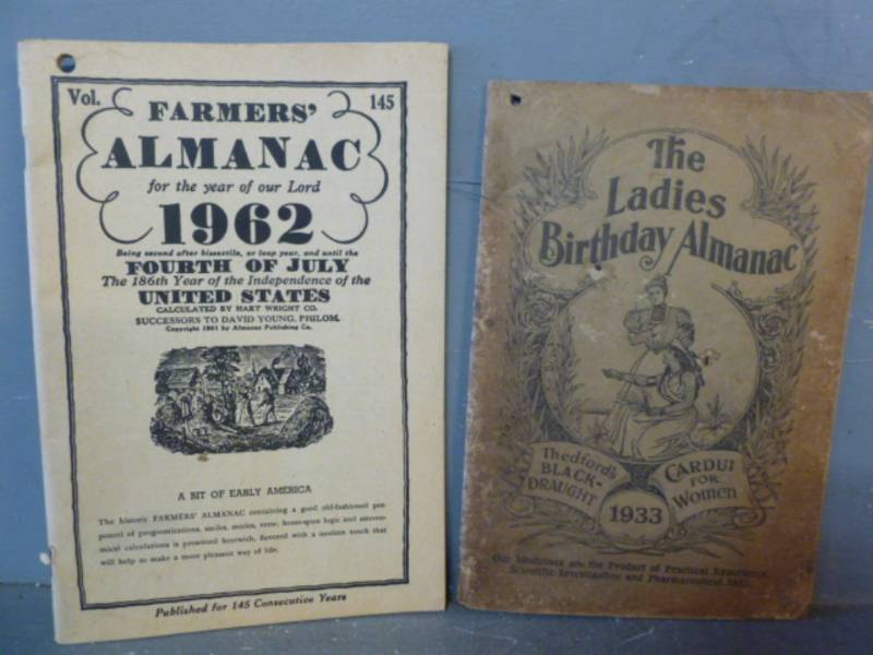 lot 171 image: Vintage Booklets