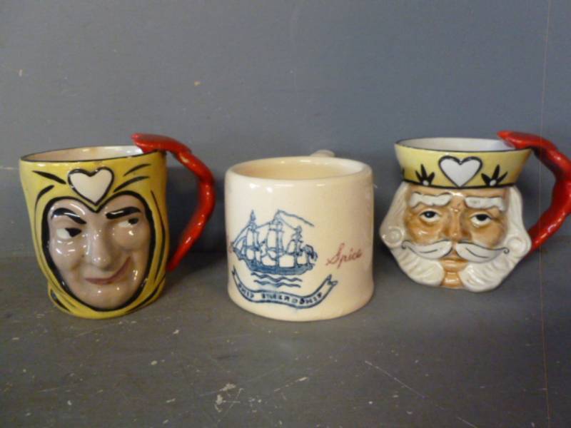 lot 187 image: Vintage Shaving Mugs
