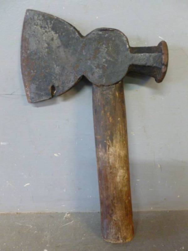 lot 194 image: Vintage Hatchet