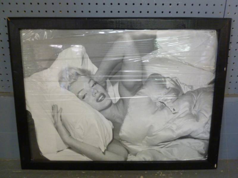 lot 256 image: Collectible