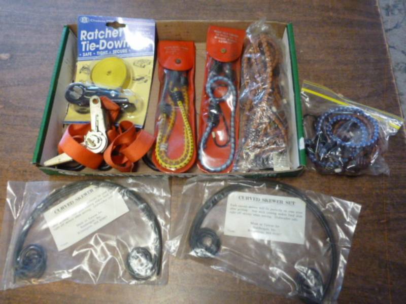 lot 315 image: Bungee Straps