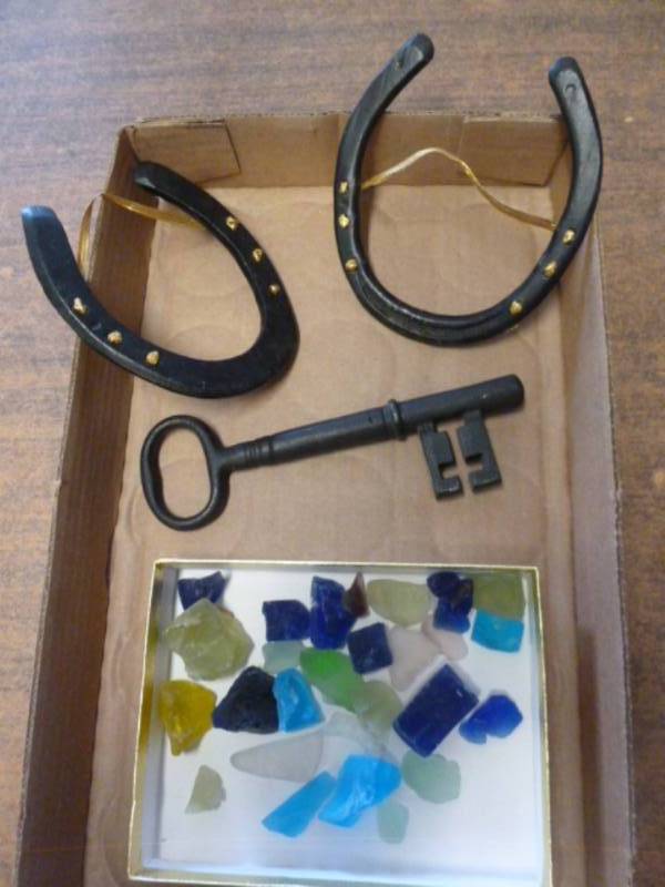 lot 316 image: Decorative