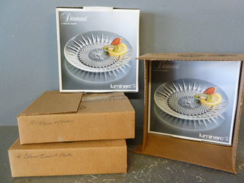 lot 328 image: New Kitchen Items