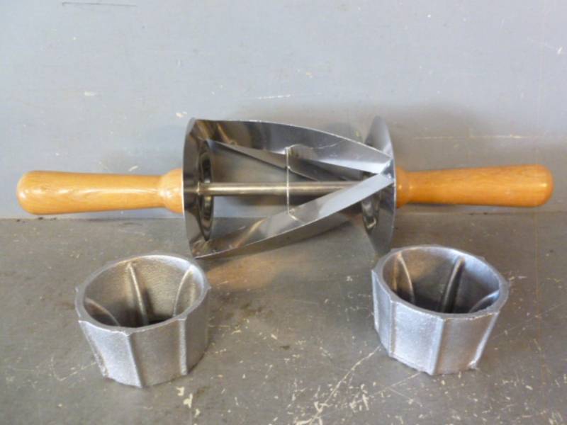 lot 335 image: Kitchen