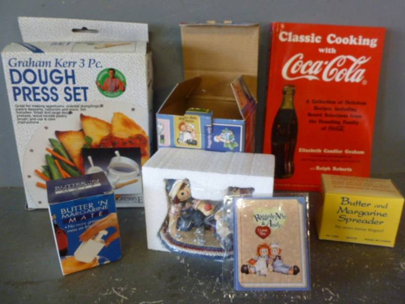 lot 358 image: New Items