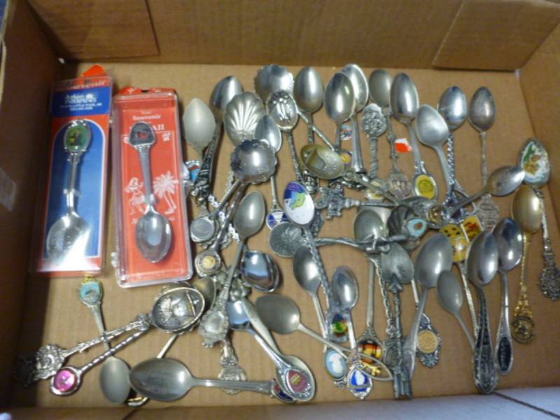 lot 361 image: Collector Spoons