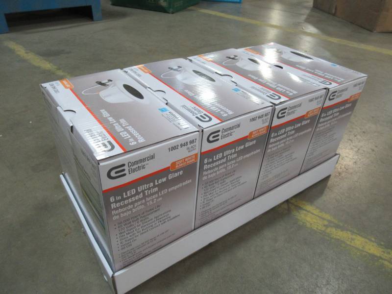 lot 200 image: Commercial Electric 6 in. Black Ultra Low Glare Mini Step Integrated LED Recessed Trim - 4 Pack.