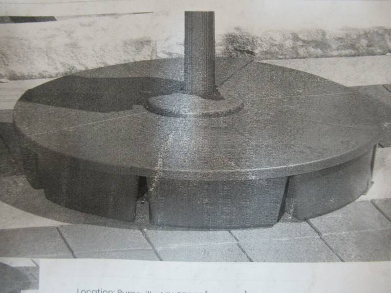 lot 204 image: Blue Wave Santorini II Cantilever Umbrella Base with Four Sections, NU6000