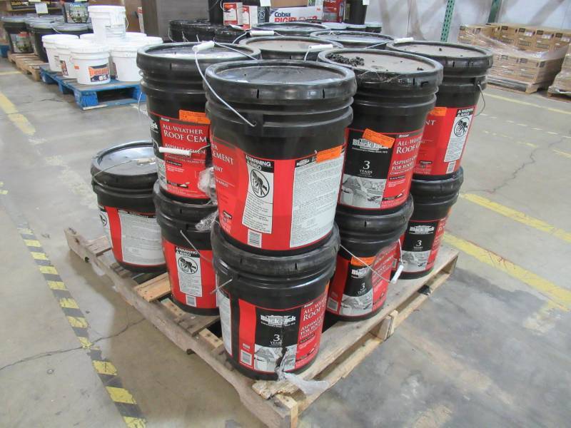 lot 20 image: 16 Containers of BLACK JACK 4.75-Gallon Fibered Waterproofer Cement Roof Sealant 6230-9-30