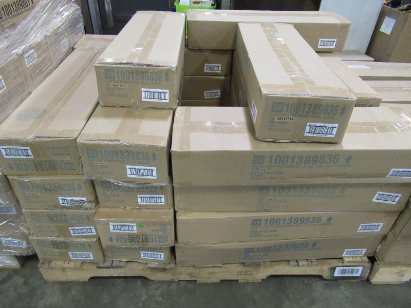 lot 139 image: WHOLESALE PALLET of 27 Cases of Alabaster 1 in. Light Filtering Vinyl Blinds - 27 in. W x 64 in. L, 20150523 (6 BlindsCase) New in Box