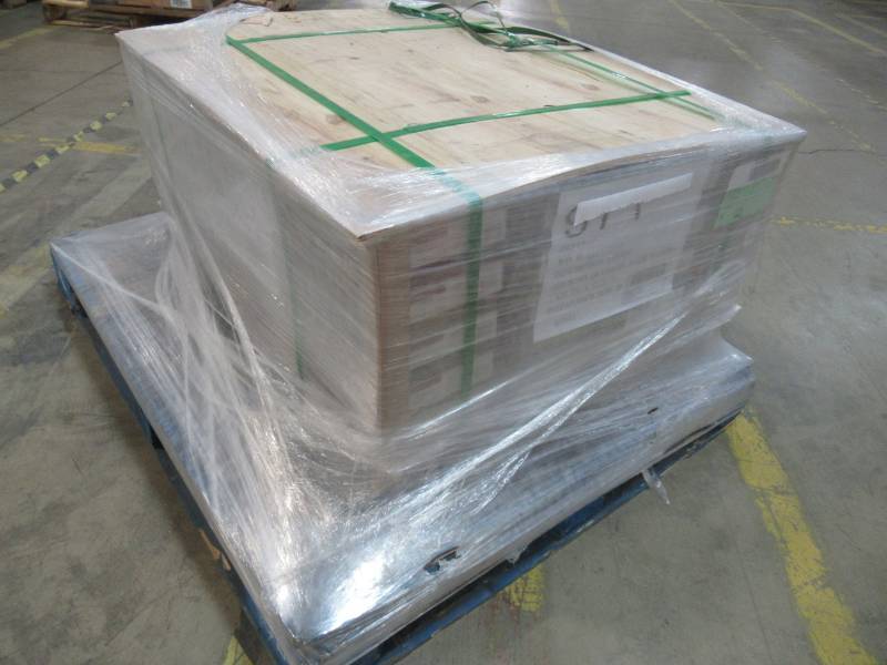 lot 190 image: TrafficMASTER Allure 6 in. x 36 in. Cherry Luxury Vinyl Plank Flooring (24 sq. ft.  case) 12012 - 20 Cases