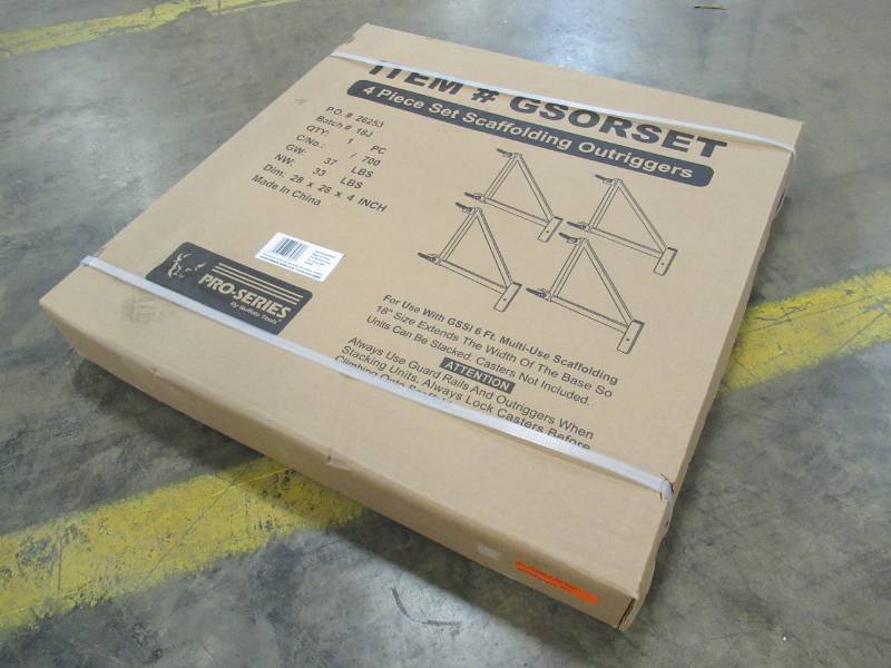 lot 273 image: PRO-SERIES 18 in. Outriggers for Scaffolding 1000 lb. Load Capacity (4-Pack), GSORSET