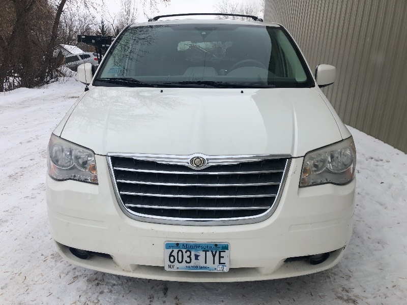 2008 CHRYSLER TOWN & COUNTRY NO RESERVE