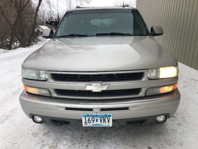 2004 CHEVROLET SUBURBAN Z71 4X4 NO RESERVE
