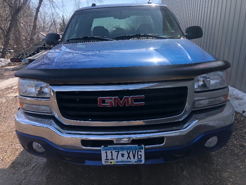 2004 GMC SIERRA 4X4 NO RESERVE