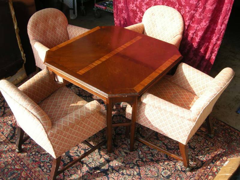 lot 21 image: Mid-Century Game Table and Parlor Chair Set