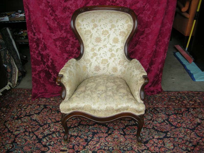 lot 27 image: Victorian Parlor Chair