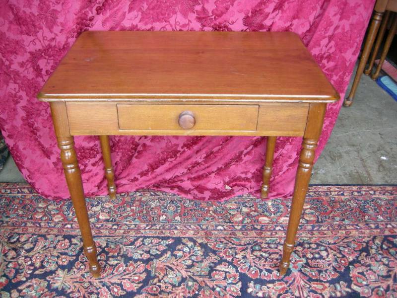 lot 29 image: Vintage Table with Drawer