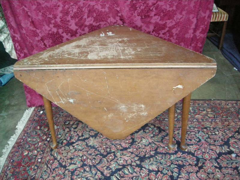 corner drop leaf table