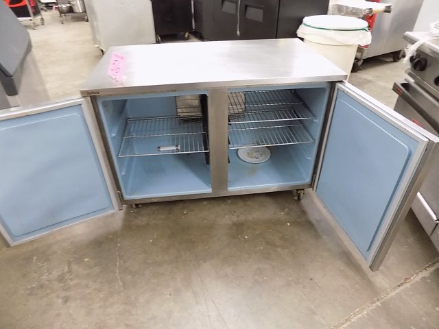 Delfield, two door refrigerated prep table, NSF, caster mounted, 115 volts, 7.2 amps, 48x31.5x35H, 45 overall heightRuns Cools