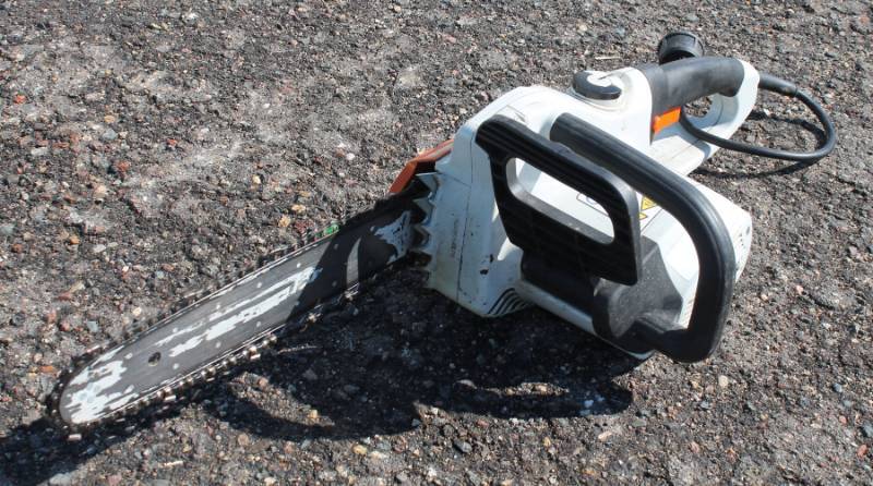 Chain Saw STIHL Model # MSE 170 C , Corded Electric Chain Saw
