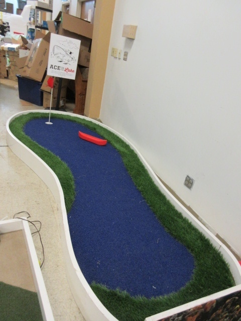 MINI GOLF HOLE