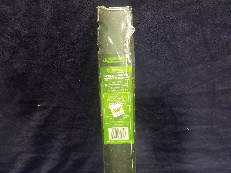 lot 23 image: Lawn Boy 21 Walk Power Mower Blade