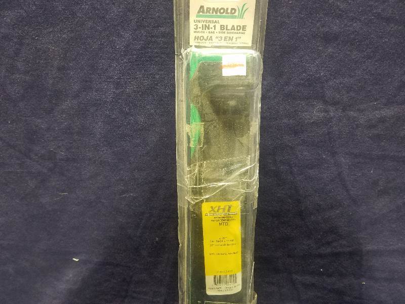 lot 27 image: Arnold Universal 3-in-1 22 Mower Blades