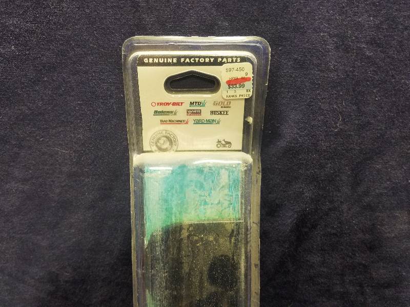 lot 48 image: Genuine Factory Parts 38 Lawn Tractor Blade Set