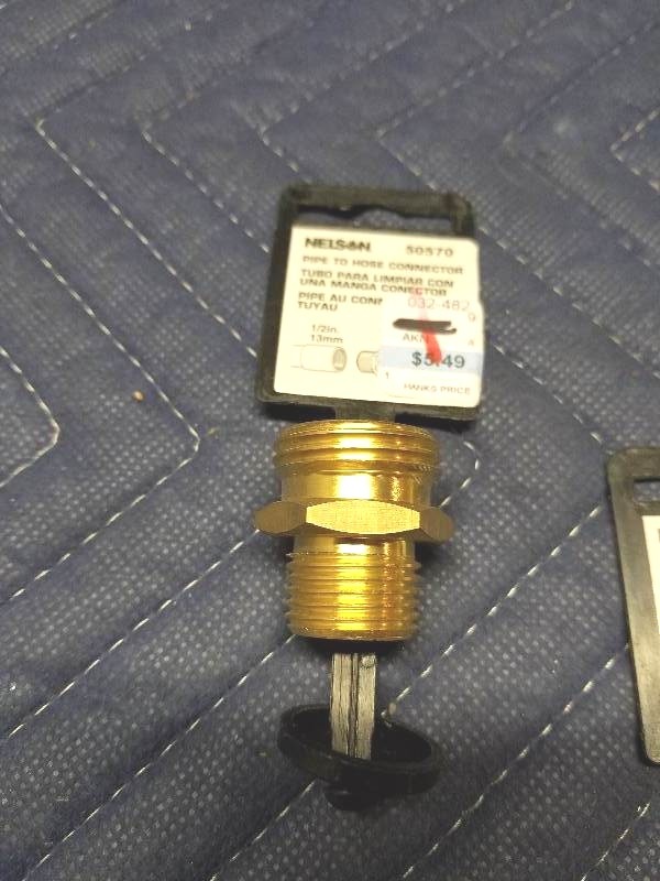 lot 93 image: Nelson Pipe to Hose Connectors