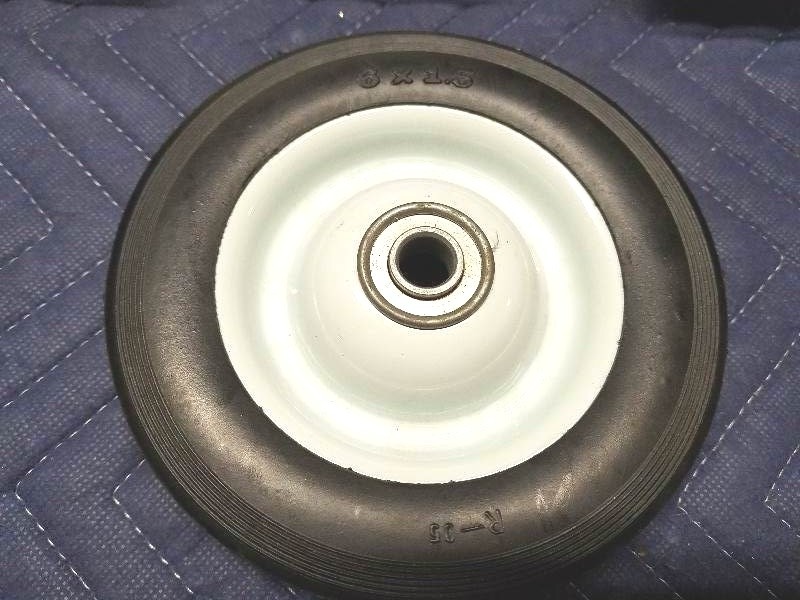 lot 121 image: Grass Gator and Weed Eater Replacement Parts