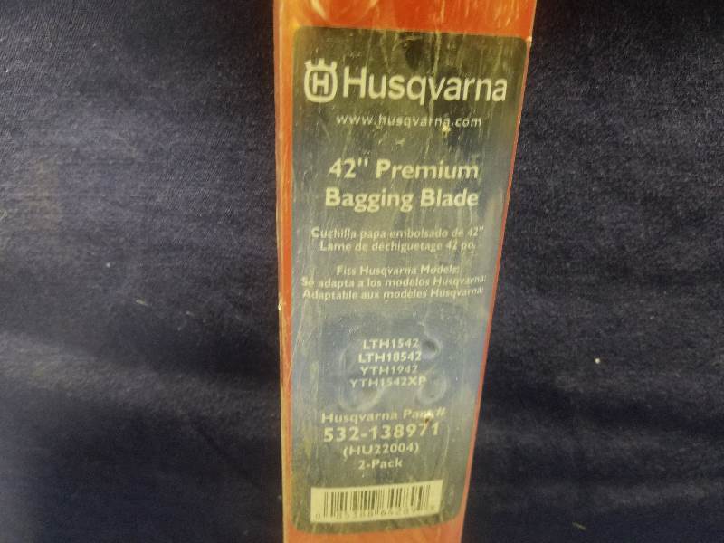 lot 174 image: Husqvarna 42 Premum Blades