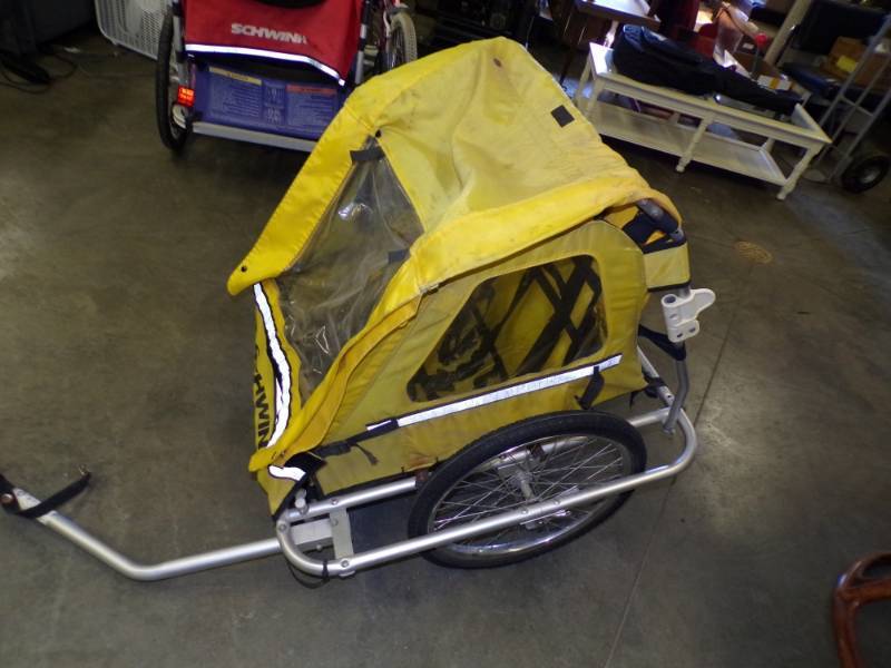 Schwinn Kids/Child Double Tow Behind Bicycle Trailer, 20 inch wheel