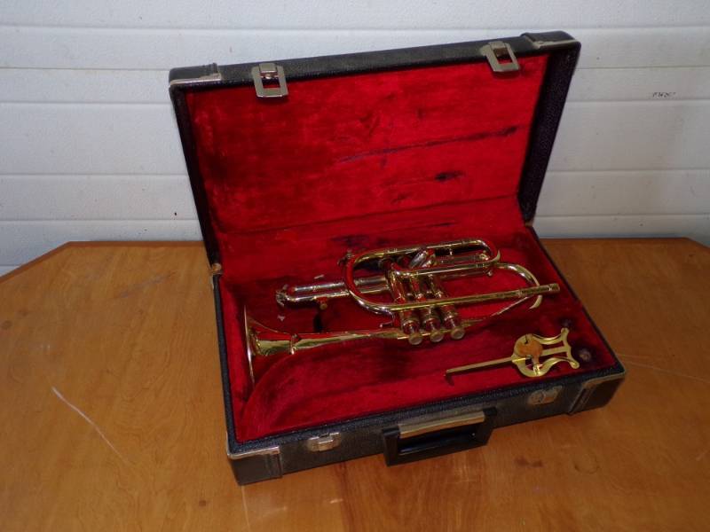 lot 16 image: Working Reynolds Coronet  Trumpet