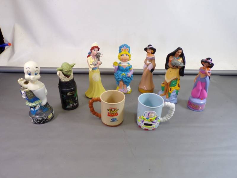 lot 59 image: Vintage Kids Shampoo Bottles and 2 Toy Story Cups