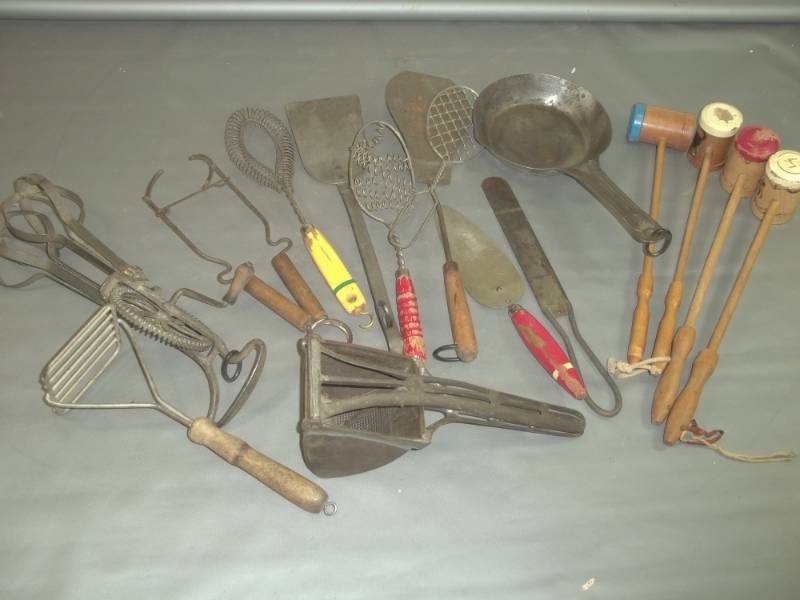 lot 67 image: Vintage Kitchen Utensils