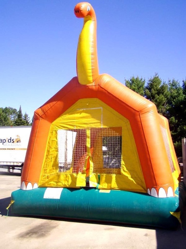 lot 2 image: Dino Inflatable Bouncy House