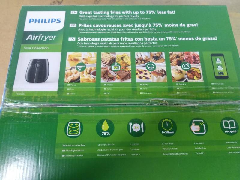 lot 22 image: Philips HD922623 Viva Airfryer 1.8lb2.75qt Black Fryer with Double Layer Rack