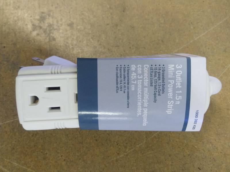 lot 41 image: 20-pack 1.5 ft. 3-Outlet Mini Power Strip NEW