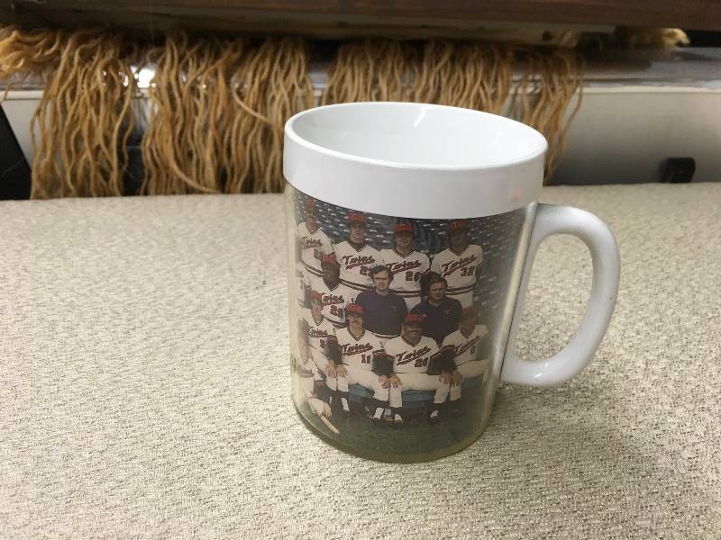 lot 33 image: 1976 Minnesota Twins Coffee Mug