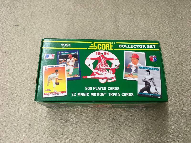 lot 68 image: 1991 Score MLB Cards Collector Set