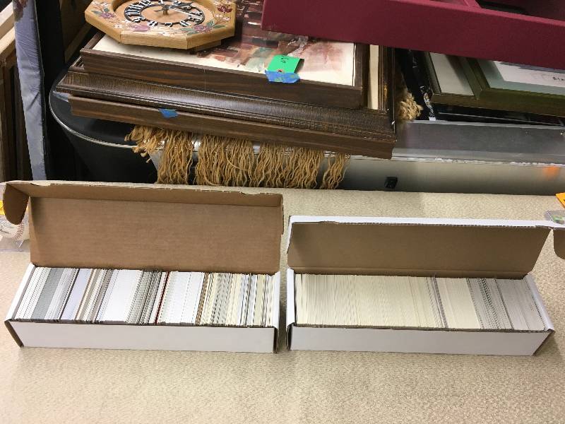 lot 21 image: Two Sets Of Random MLB Cards