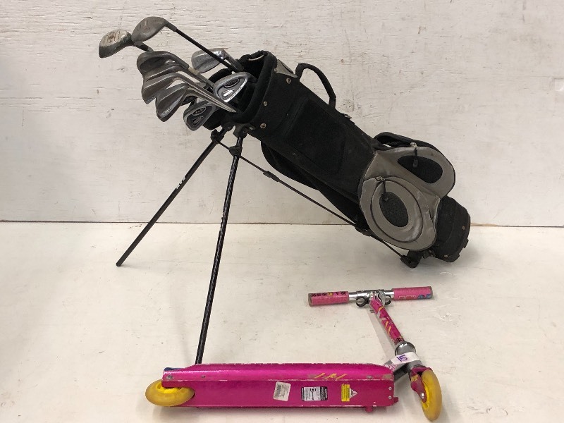 lot 15 image: Kids Scooter & Golf Club Set With Bag