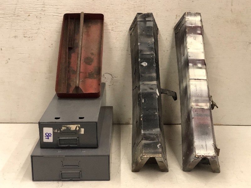 lot 48 image: Steel Parts Bins, Saw Horses, Tool Tray
