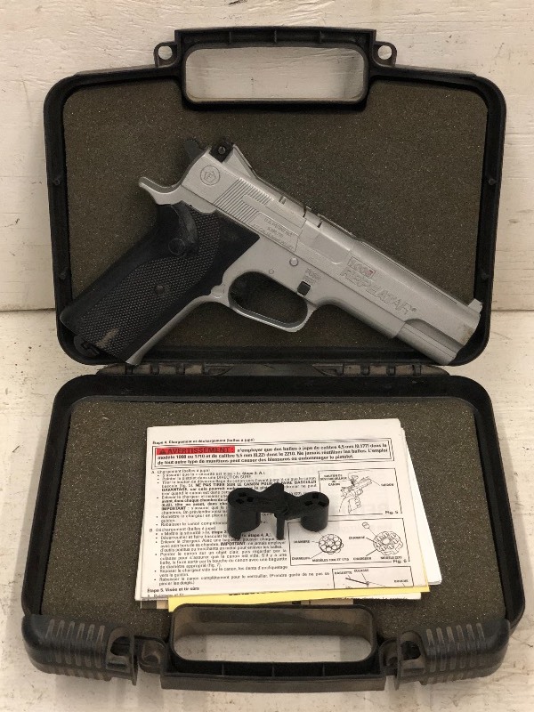 lot 90 image: Crosman BB  Pellet Pistol