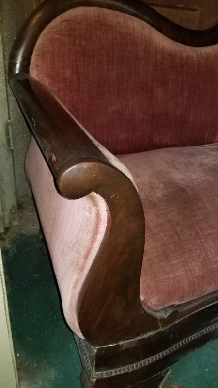 lot 5 image: Antique Empire Velvet Sofa Couch