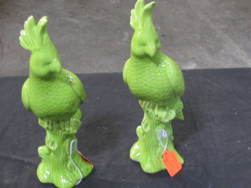 lot 20 image: Parrot Figurines