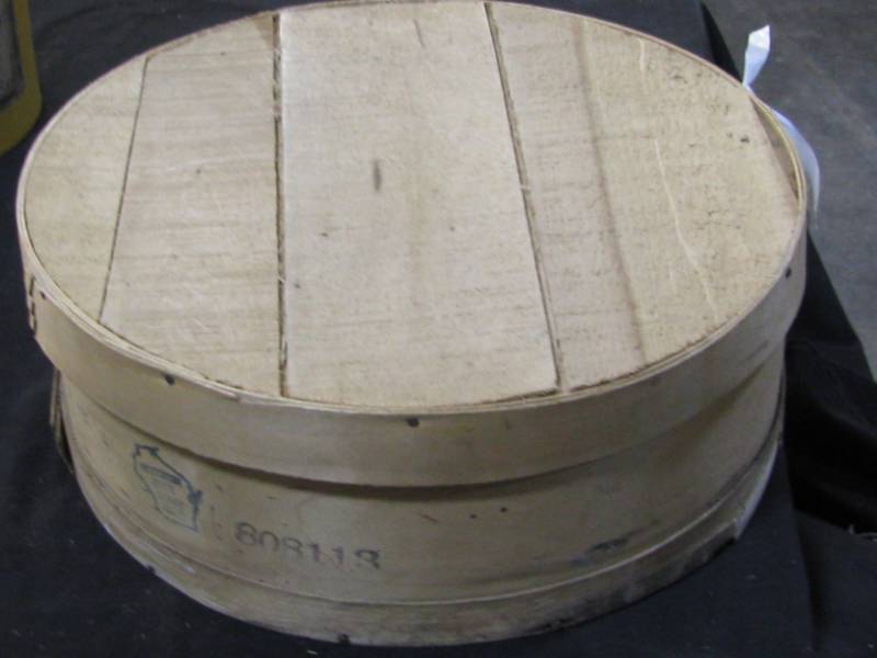 lot 27 image: Wisconsin Cheese Box