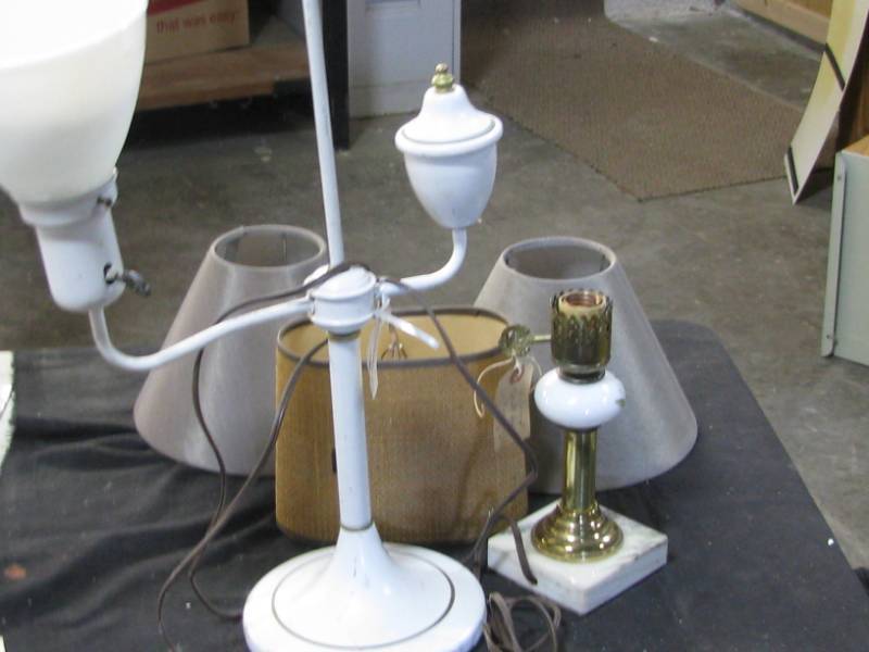 lot 38 image: Lamps & Shades