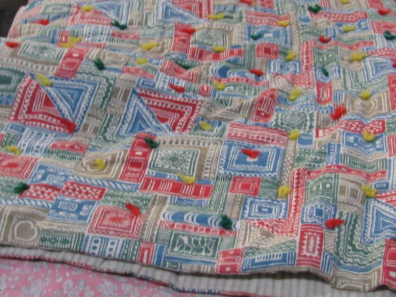 lot 49 image: Quilt